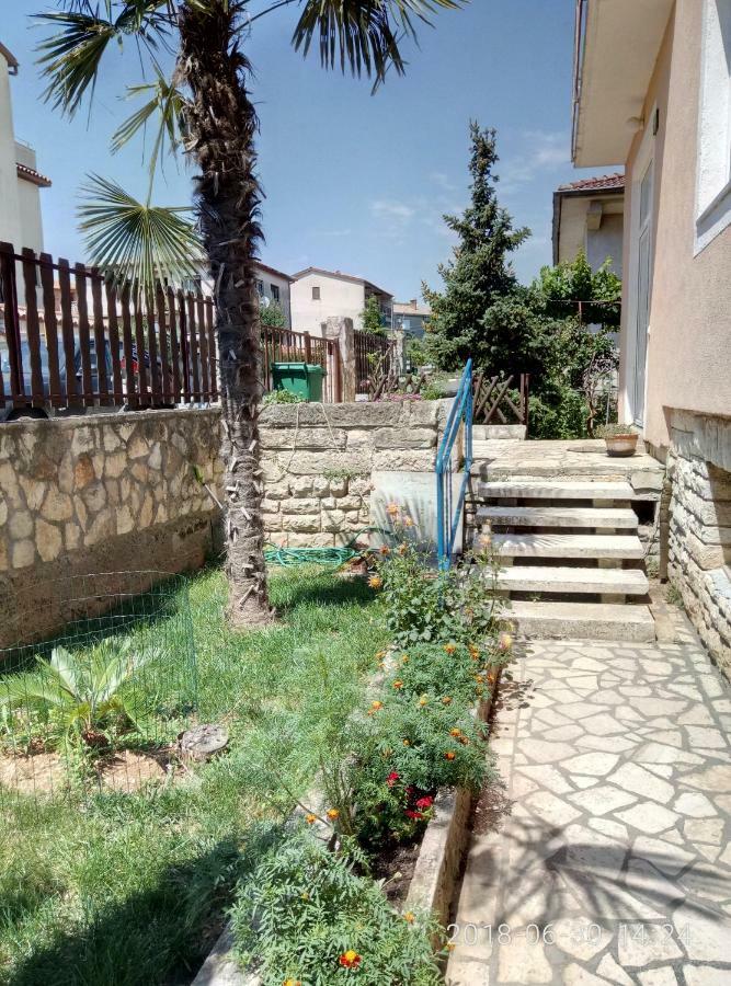 Apartman Vivian Pula Bagian luar foto