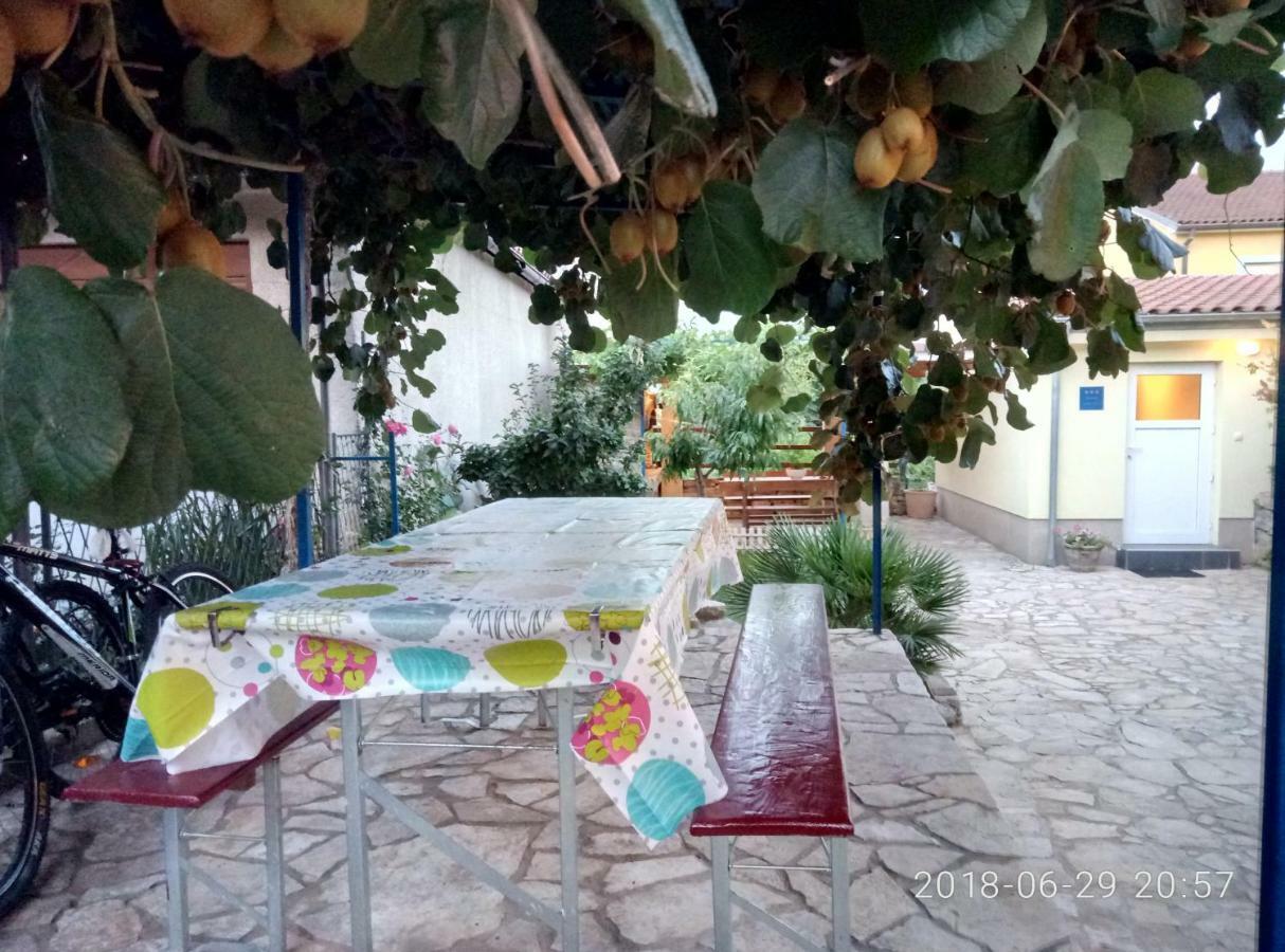 Apartman Vivian Pula Bagian luar foto