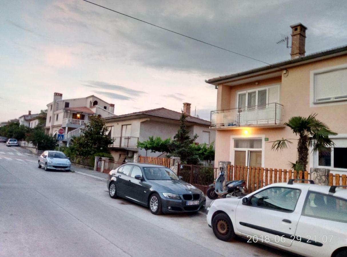 Apartman Vivian Pula Bagian luar foto